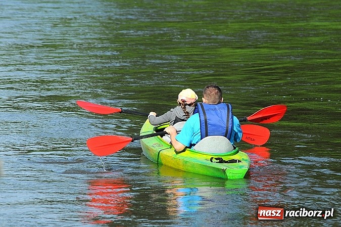Zdjęcie w galerii na portalu naszraciborz.pl: Popłynęli kajakami z Gminą Rudnik  wiadomości z regionu