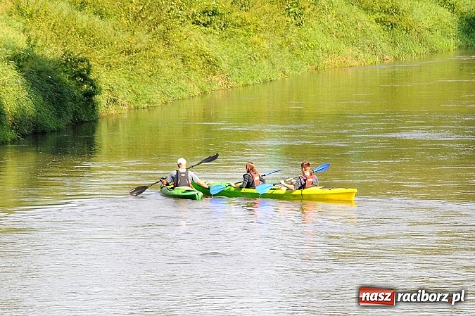 Zdjęcie w galerii na portalu naszraciborz.pl: Popłynęli kajakami z Gminą Rudnik  wiadomości z regionu
