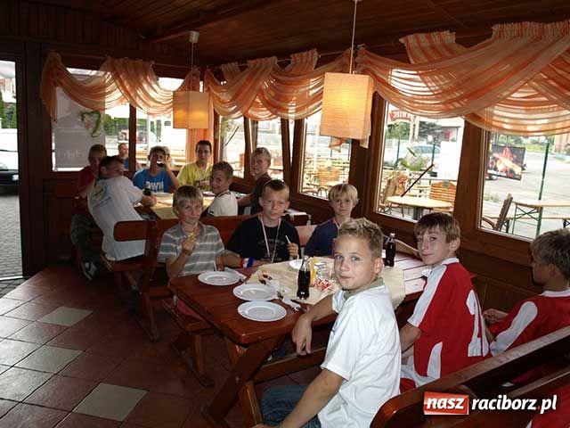 Zdjęcie w galerii na portalu naszraciborz.pl: Krzyżanowice: Trampkarze podsumowali sezon wiadomości z regionu