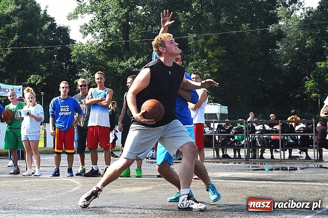 Zdjęcie w galerii na portalu naszraciborz.pl: Koszykarze walczyli o puchar dyrektora TVP Katowice wiadomości z regionu