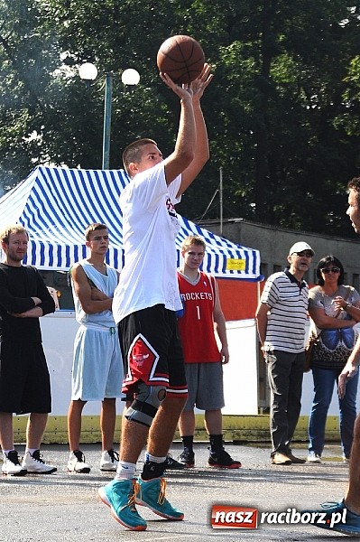 Zdjęcie w galerii na portalu naszraciborz.pl: Koszykarze walczyli o puchar dyrektora TVP Katowice wiadomości z regionu