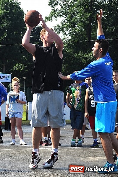 Zdjęcie w galerii na portalu naszraciborz.pl: Koszykarze walczyli o puchar dyrektora TVP Katowice wiadomości z regionu