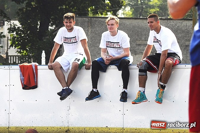 Zdjęcie w galerii na portalu naszraciborz.pl: Koszykarze walczyli o puchar dyrektora TVP Katowice wiadomości z regionu