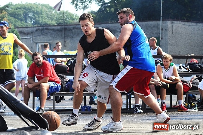 Zdjęcie w galerii na portalu naszraciborz.pl: Koszykarze walczyli o puchar dyrektora TVP Katowice wiadomości z regionu