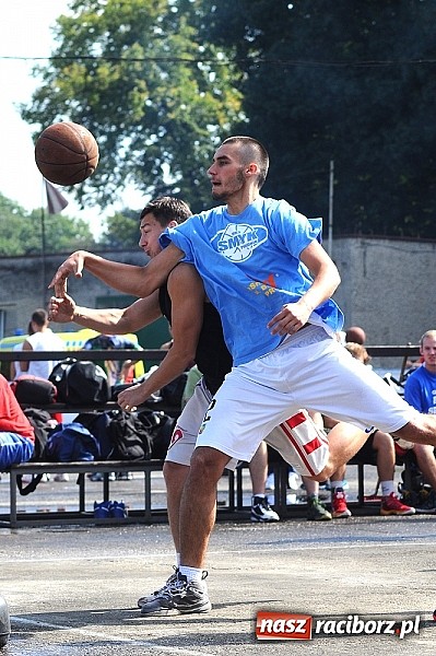 Zdjęcie w galerii na portalu naszraciborz.pl: Koszykarze walczyli o puchar dyrektora TVP Katowice wiadomości z regionu
