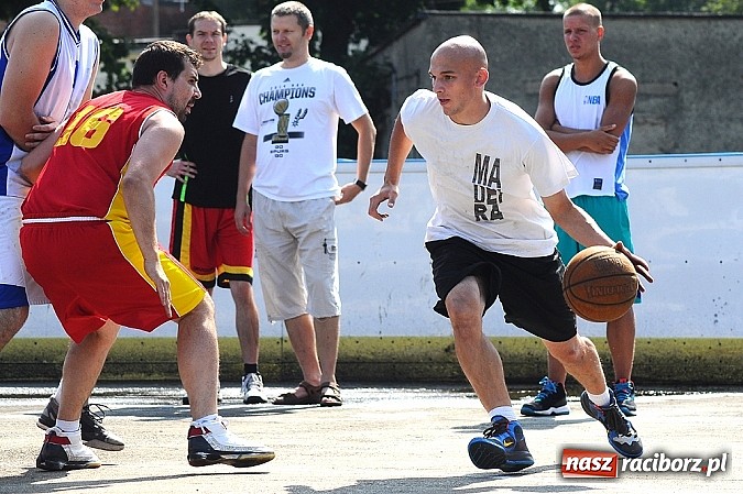 Zdjęcie w galerii na portalu naszraciborz.pl: Koszykarze walczyli o puchar dyrektora TVP Katowice wiadomości z regionu