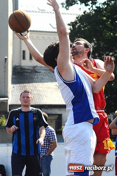 Zdjęcie w galerii na portalu naszraciborz.pl: Koszykarze walczyli o puchar dyrektora TVP Katowice wiadomości z regionu