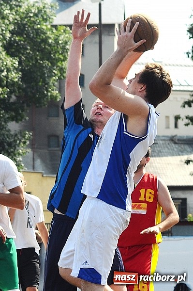 Zdjęcie w galerii na portalu naszraciborz.pl: Koszykarze walczyli o puchar dyrektora TVP Katowice wiadomości z regionu