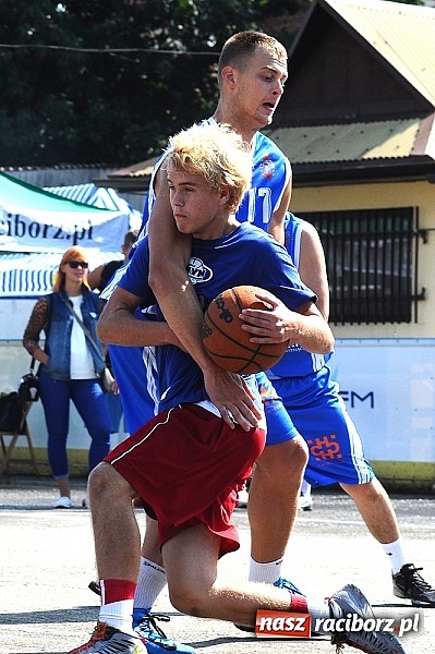 Zdjęcie w galerii na portalu naszraciborz.pl: Koszykarze walczyli o puchar dyrektora TVP Katowice wiadomości z regionu