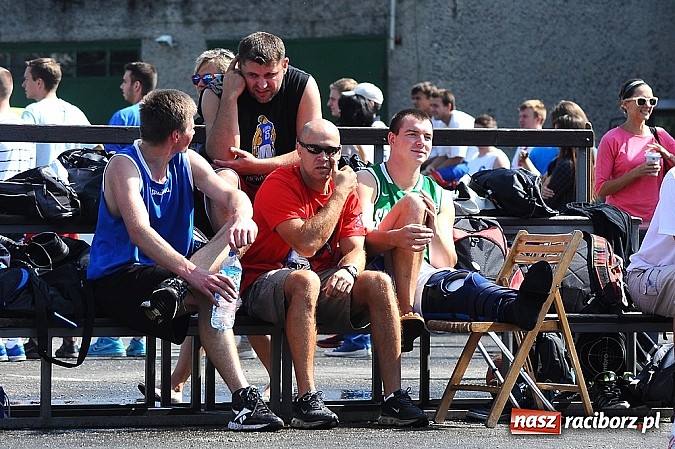 Zdjęcie w galerii na portalu naszraciborz.pl: Koszykarze walczyli o puchar dyrektora TVP Katowice wiadomości z regionu