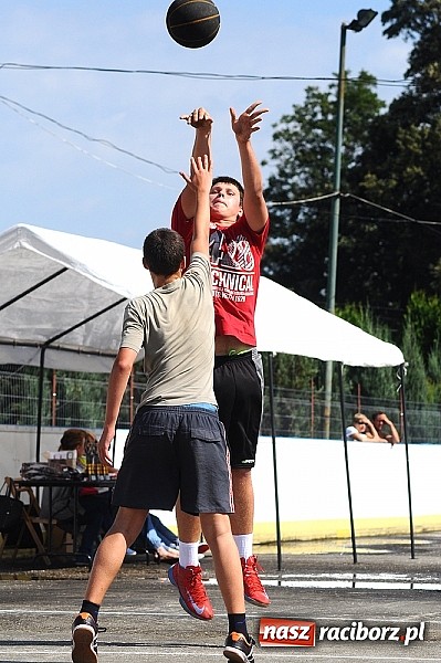 Zdjęcie w galerii na portalu naszraciborz.pl: Koszykarze walczyli o puchar dyrektora TVP Katowice wiadomości z regionu