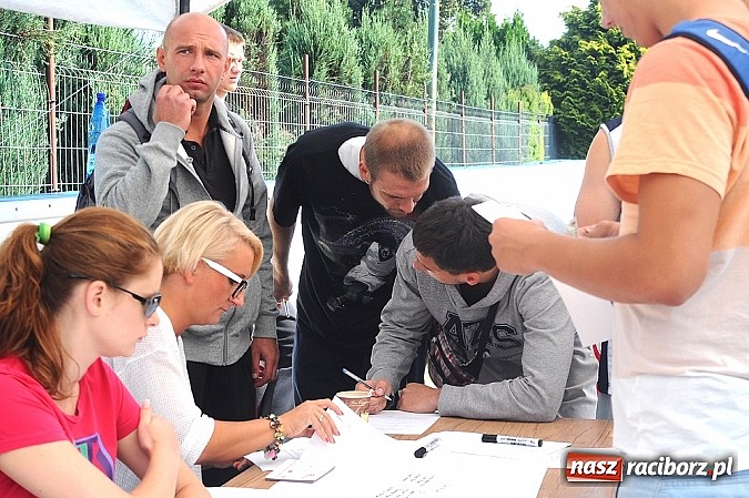 Zdjęcie w galerii na portalu naszraciborz.pl: Koszykarze walczyli o puchar dyrektora TVP Katowice wiadomości z regionu