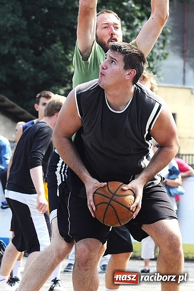 Zdjęcie w galerii na portalu naszraciborz.pl: Koszykarze walczyli o puchar dyrektora TVP Katowice wiadomości z regionu