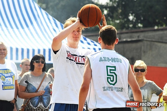 Zdjęcie w galerii na portalu naszraciborz.pl: Koszykarze walczyli o puchar dyrektora TVP Katowice wiadomości z regionu