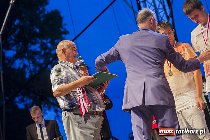 Zdjęcie w galerii na portalu naszraciborz.pl: Bandaband, Agnieszka Porwoł i inne atrakcje, czyli fotorelacja z 1. dnia Memoriału 2014 wiadomości z regionu