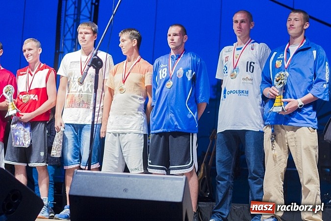 Zdjęcie w galerii na portalu naszraciborz.pl: Bandaband, Agnieszka Porwoł i inne atrakcje, czyli fotorelacja z 1. dnia Memoriału 2014 wiadomości z regionu