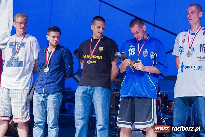 Zdjęcie w galerii na portalu naszraciborz.pl: Bandaband, Agnieszka Porwoł i inne atrakcje, czyli fotorelacja z 1. dnia Memoriału 2014 wiadomości z regionu