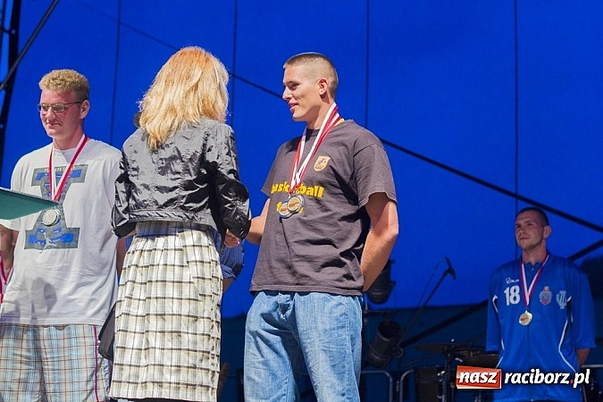 Zdjęcie w galerii na portalu naszraciborz.pl: Bandaband, Agnieszka Porwoł i inne atrakcje, czyli fotorelacja z 1. dnia Memoriału 2014 wiadomości z regionu