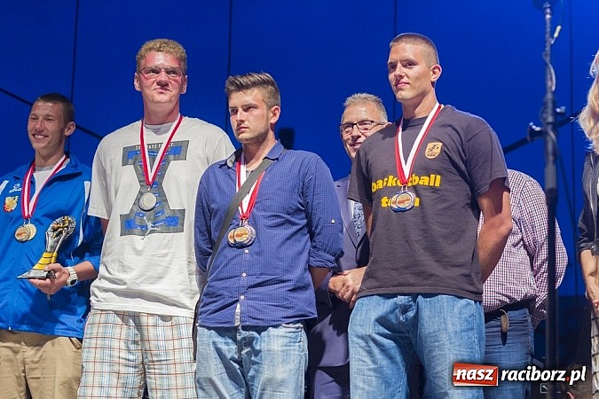 Zdjęcie w galerii na portalu naszraciborz.pl: Bandaband, Agnieszka Porwoł i inne atrakcje, czyli fotorelacja z 1. dnia Memoriału 2014 wiadomości z regionu