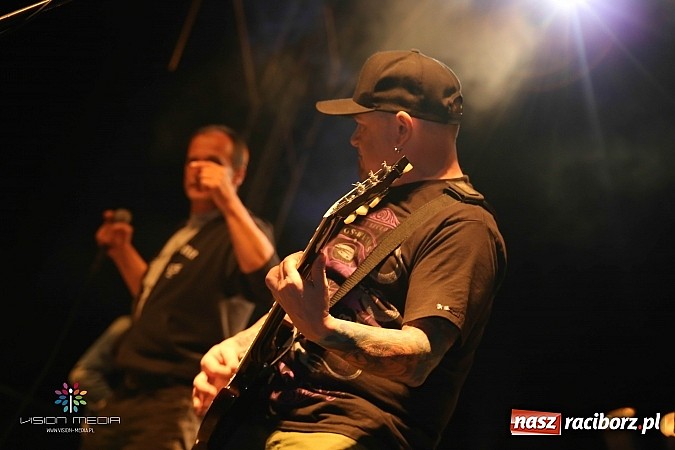 Zdjęcie w galerii na portalu naszraciborz.pl: Kukiz i Piersi gwiazdami 1. dnia Memoriału wiadomości z regionu