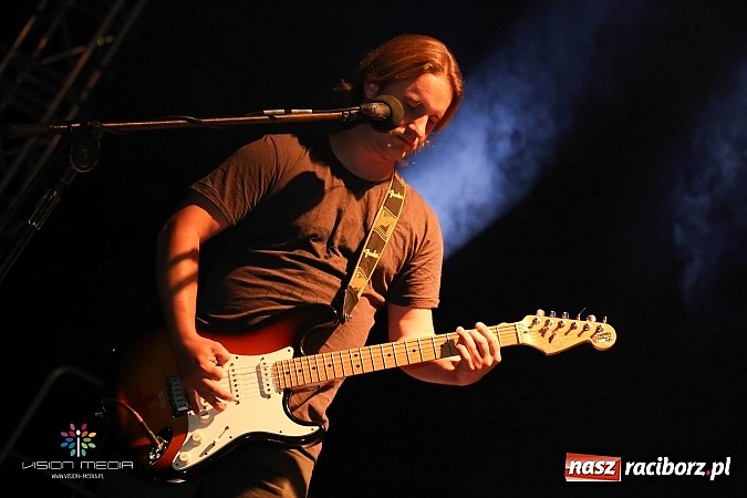 Zdjęcie w galerii na portalu naszraciborz.pl: Kukiz i Piersi gwiazdami 1. dnia Memoriału wiadomości z regionu