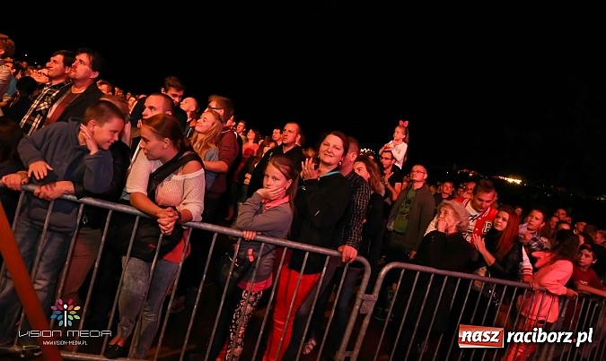 Zdjęcie w galerii na portalu naszraciborz.pl: Kukiz i Piersi gwiazdami 1. dnia Memoriału wiadomości z regionu