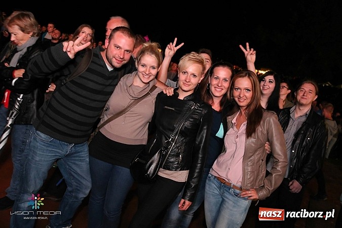 Zdjęcie w galerii na portalu naszraciborz.pl: Kukiz i Piersi gwiazdami 1. dnia Memoriału wiadomości z regionu