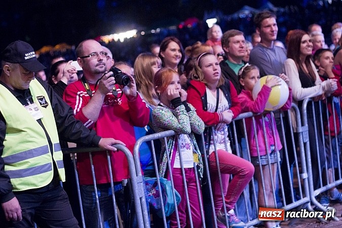 Zdjęcie w galerii na portalu naszraciborz.pl: Kukiz i Piersi gwiazdami 1. dnia Memoriału wiadomości z regionu