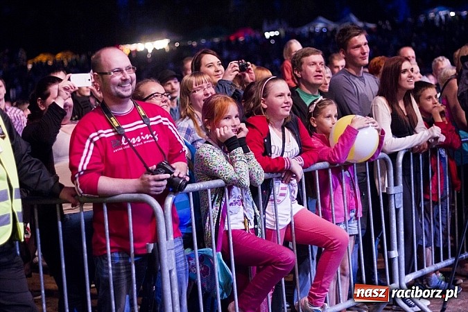 Zdjęcie w galerii na portalu naszraciborz.pl: Kukiz i Piersi gwiazdami 1. dnia Memoriału wiadomości z regionu
