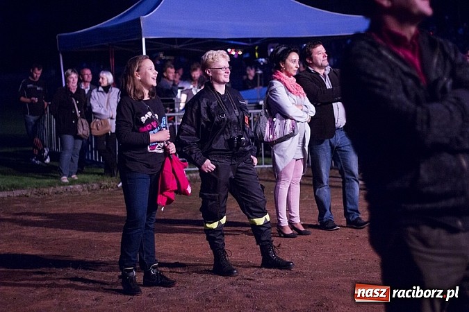 Zdjęcie w galerii na portalu naszraciborz.pl: Kukiz i Piersi gwiazdami 1. dnia Memoriału wiadomości z regionu