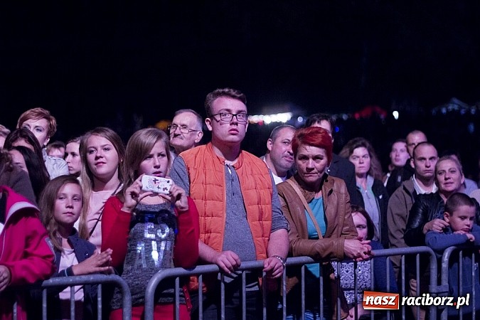 Zdjęcie w galerii na portalu naszraciborz.pl: Kukiz i Piersi gwiazdami 1. dnia Memoriału wiadomości z regionu