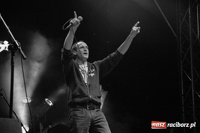 Zdjęcie w galerii na portalu naszraciborz.pl: Kukiz i Piersi gwiazdami 1. dnia Memoriału wiadomości z regionu