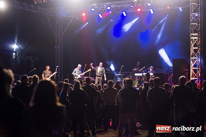 Zdjęcie w galerii na portalu naszraciborz.pl: Kukiz i Piersi gwiazdami 1. dnia Memoriału wiadomości z regionu