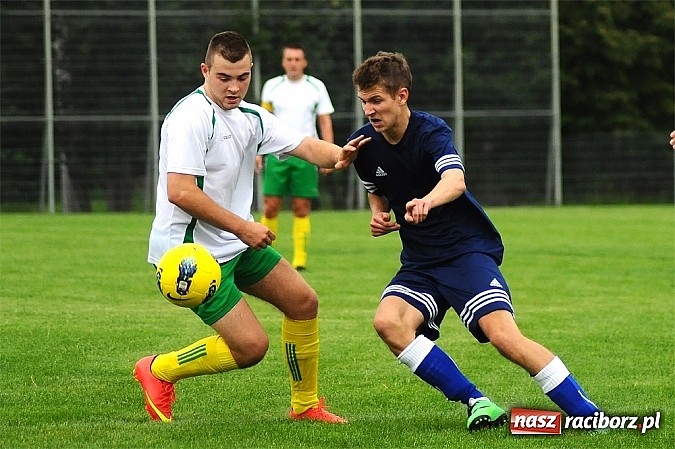 Zdjęcie w galerii na portalu naszraciborz.pl: Zła passa Ocic. Buków wyrwał punkty w końcówce wiadomości z regionu