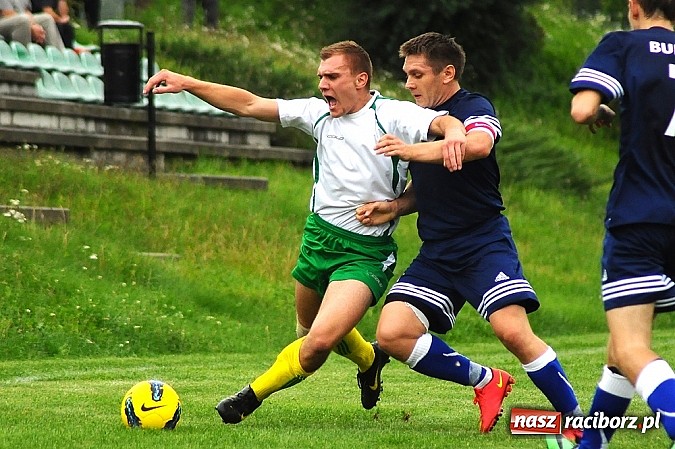 Zdjęcie w galerii na portalu naszraciborz.pl: Zła passa Ocic. Buków wyrwał punkty w końcówce wiadomości z regionu