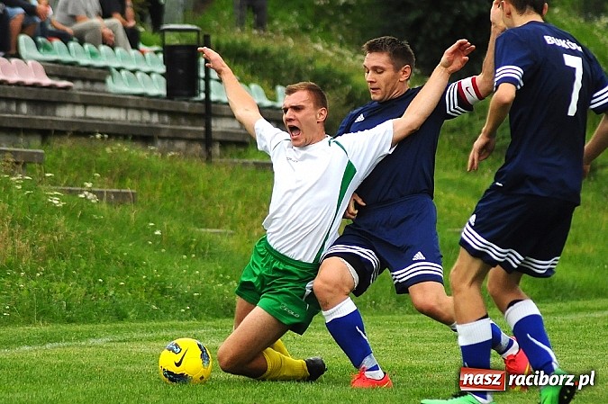 Zdjęcie w galerii na portalu naszraciborz.pl: Zła passa Ocic. Buków wyrwał punkty w końcówce wiadomości z regionu