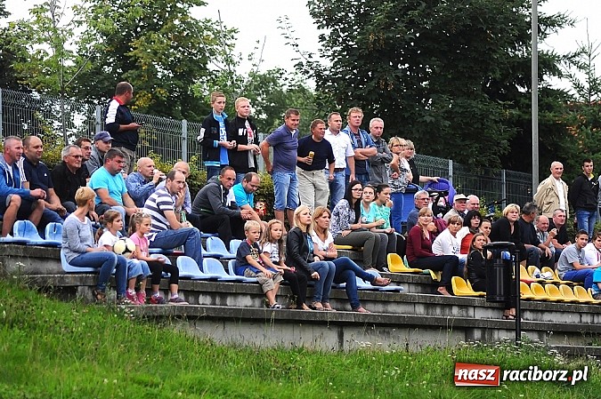 Zdjęcie w galerii na portalu naszraciborz.pl: Zła passa Ocic. Buków wyrwał punkty w końcówce wiadomości z regionu