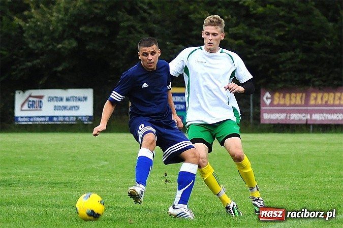 Zdjęcie w galerii na portalu naszraciborz.pl: Zła passa Ocic. Buków wyrwał punkty w końcówce wiadomości z regionu