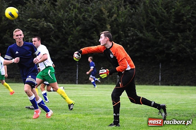Zdjęcie w galerii na portalu naszraciborz.pl: Zła passa Ocic. Buków wyrwał punkty w końcówce wiadomości z regionu
