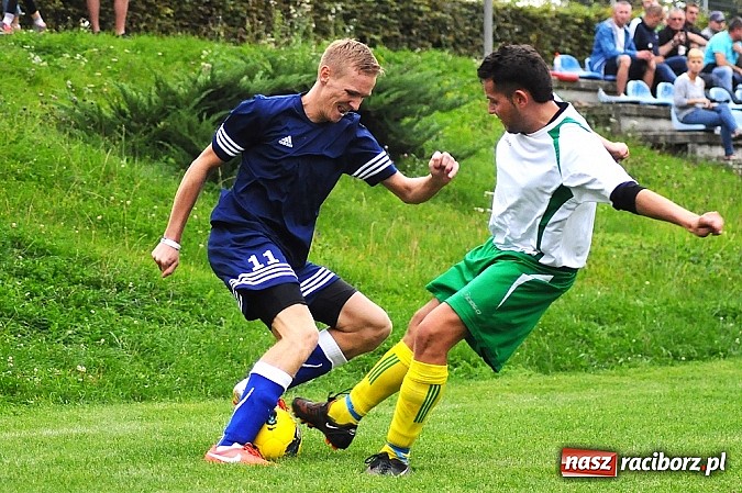 Zdjęcie w galerii na portalu naszraciborz.pl: Zła passa Ocic. Buków wyrwał punkty w końcówce wiadomości z regionu