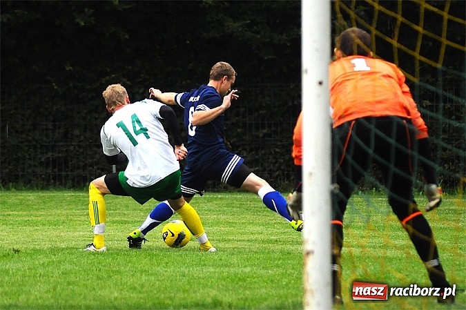Zdjęcie w galerii na portalu naszraciborz.pl: Zła passa Ocic. Buków wyrwał punkty w końcówce wiadomości z regionu