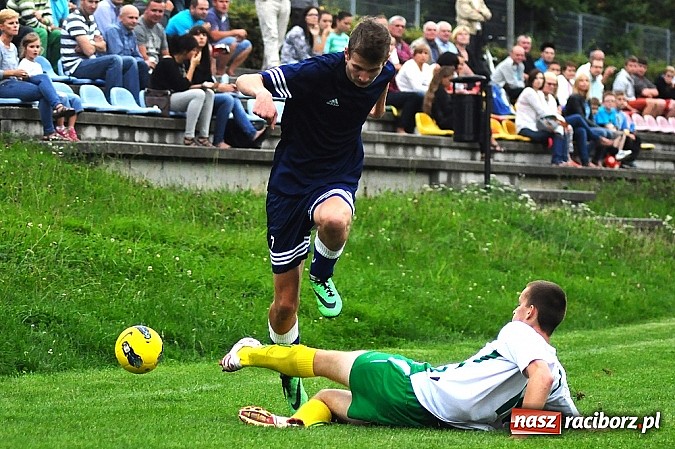 Zdjęcie w galerii na portalu naszraciborz.pl: Zła passa Ocic. Buków wyrwał punkty w końcówce wiadomości z regionu