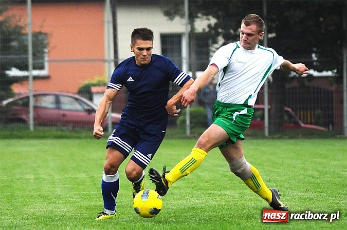 Zdjęcie w galerii na portalu naszraciborz.pl: Zła passa Ocic. Buków wyrwał punkty w końcówce wiadomości z regionu