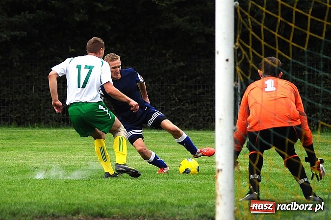 Zdjęcie w galerii na portalu naszraciborz.pl: Zła passa Ocic. Buków wyrwał punkty w końcówce wiadomości z regionu
