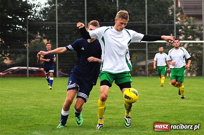 Zdjęcie w galerii na portalu naszraciborz.pl: Zła passa Ocic. Buków wyrwał punkty w końcówce wiadomości z regionu