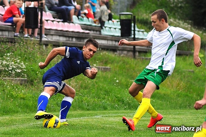 Zdjęcie w galerii na portalu naszraciborz.pl: Zła passa Ocic. Buków wyrwał punkty w końcówce wiadomości z regionu