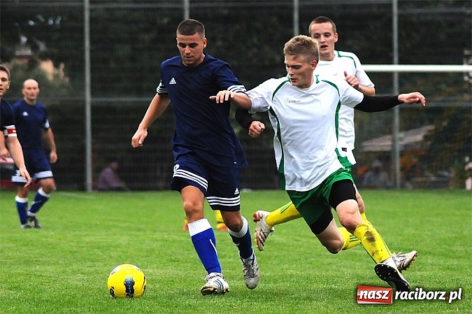 Zdjęcie w galerii na portalu naszraciborz.pl: Zła passa Ocic. Buków wyrwał punkty w końcówce wiadomości z regionu