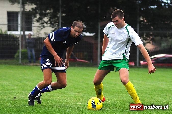 Zdjęcie w galerii na portalu naszraciborz.pl: Zła passa Ocic. Buków wyrwał punkty w końcówce wiadomości z regionu
