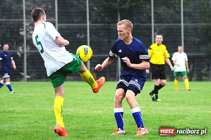 Zdjęcie w galerii na portalu naszraciborz.pl: Zła passa Ocic. Buków wyrwał punkty w końcówce wiadomości z regionu