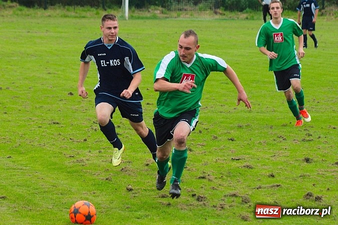 Zdjęcie w galerii na portalu naszraciborz.pl: Nerwowa kanonada w Rudniku. Derby gminy dla Zrywu wiadomości z regionu